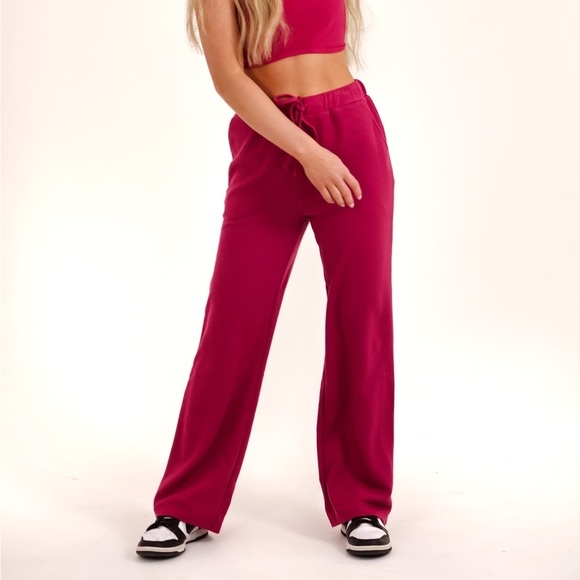 Claire Knit Cropped Set, Vibrant Threads Boutique, NWT, top and bottoms included - Picture 2 of 3